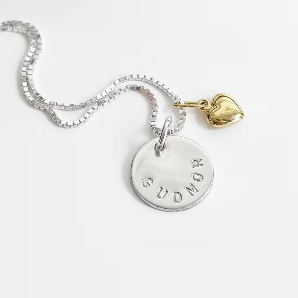 gudmor halsband med namngravyr
