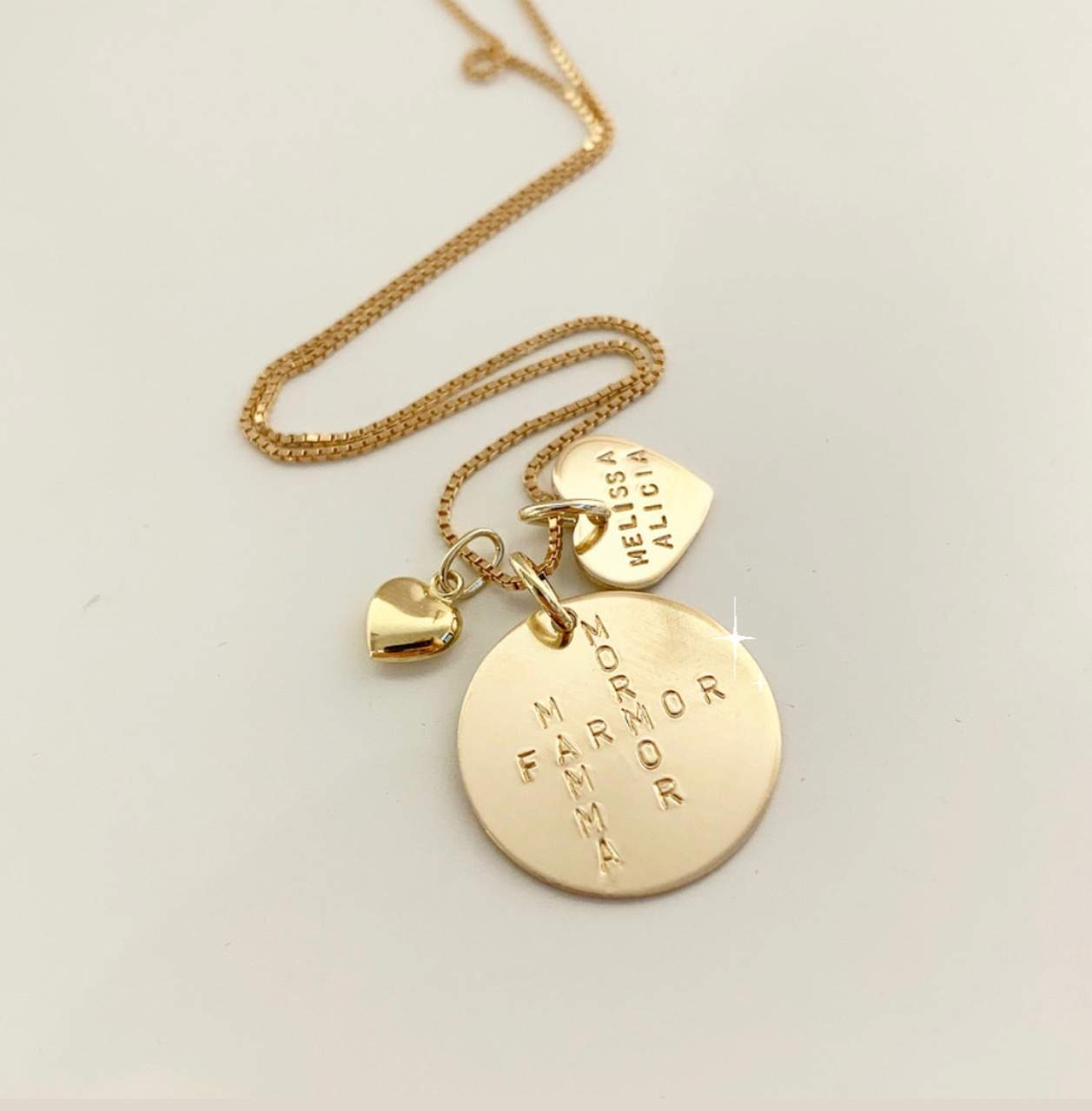 Korsordshalsband i guld 18K