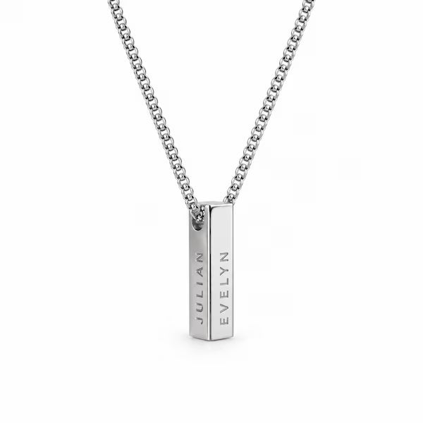 Namnstav i äkta silver med graverat namn, handgjort personligt halsband med egen text. plats för 4 namn